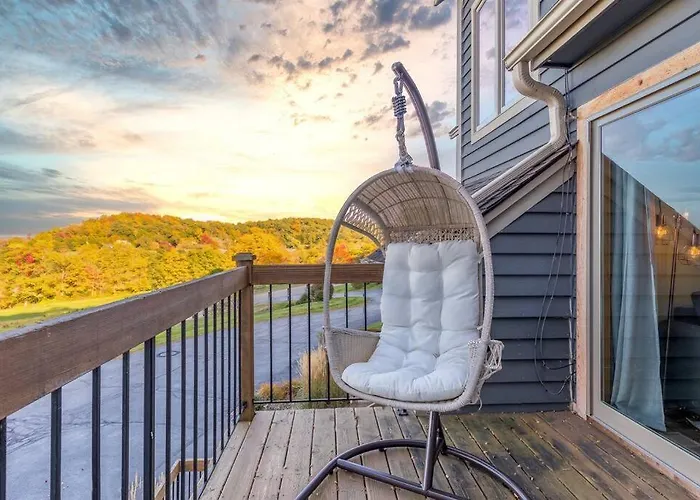 Holiday home Relaxing 2bedroom Townhome W/playroom & Great View *