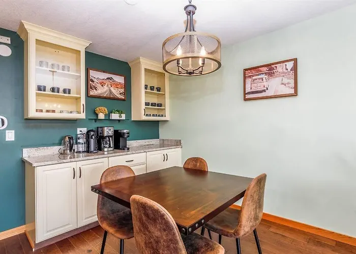 Relaxing 2bedroom Townhome W/playroom & Great View * Galena